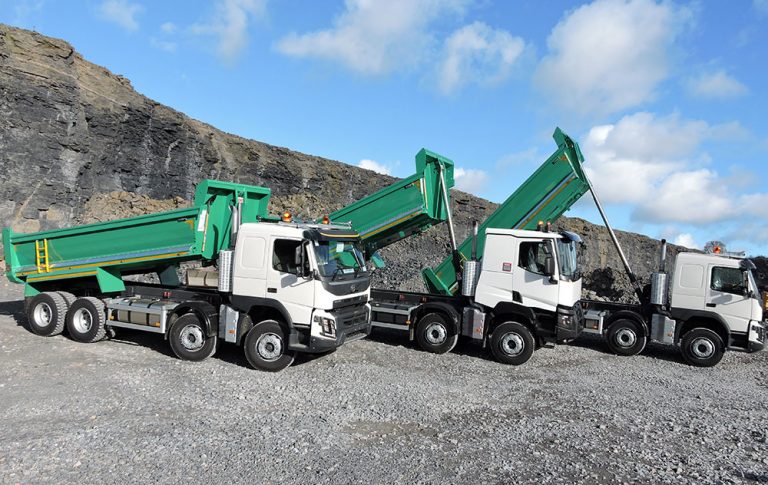 Green-Tipper-Trucks-in-Quarry