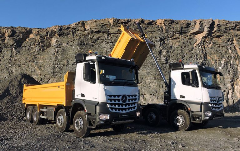 Tippers-in-Quarry