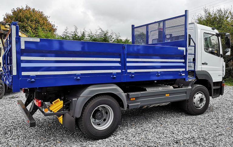 Blue-7.5-Tonne-Truck-Body-Gleeson-Truck-Bodies